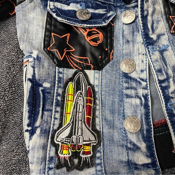 Elite space tour denim jacket and pants. Very trendy and stylish. - Picture 5 of 16